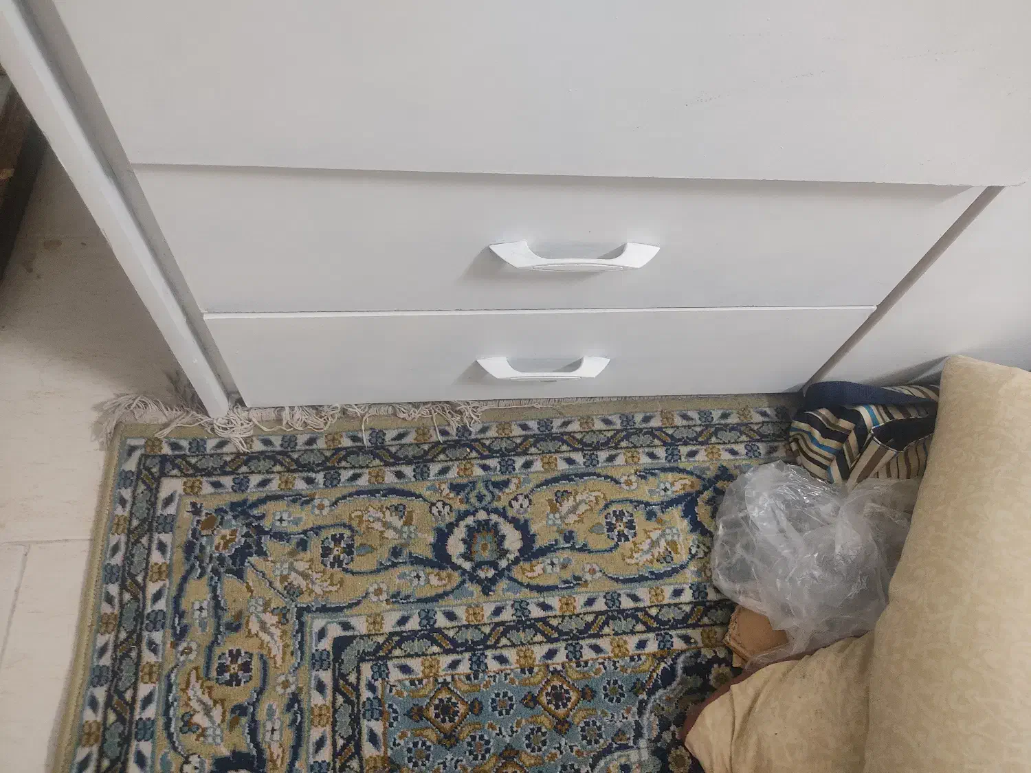 فرش ۹متری طوسی فرش سبز ۶متری|فرش|لاهیجان, کوی خزر|دیوار