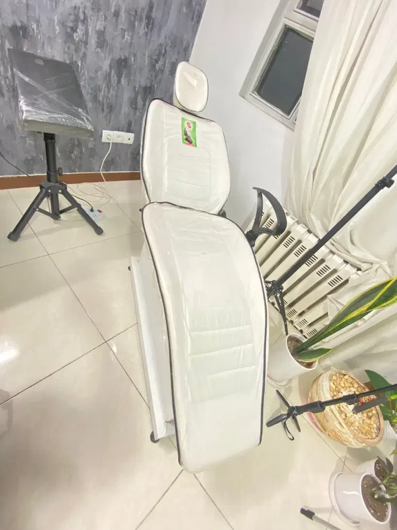 صندلی ارایشگاه|آرایشگاه و سالنهای زیبایی|اندیشه, اندیشه فاز ۴|دیوار