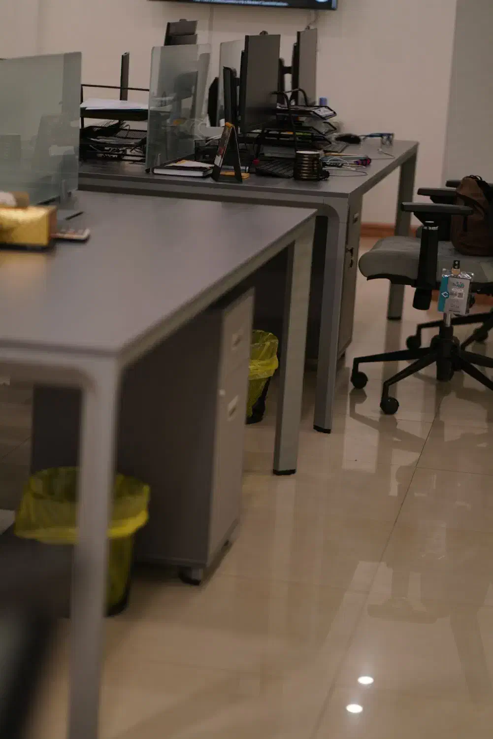 طراحی و اجرای دکوراسیون اداری دفتر کار حرفهای|خدمات پیشه و مهارت|تهران, ونک|دیوار