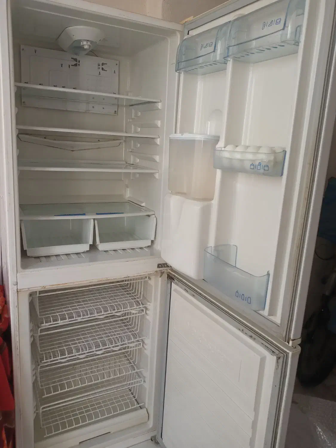 یخچال یخساران، ماشین لباسشویی پاکشوما|یخچال و فریزر|صومعه‌سرا, |دیوار