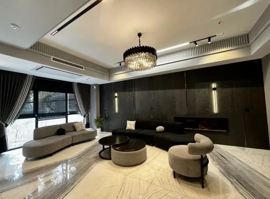 ۲۱۰ متر فرشته مدرن نوساز فول مشاعات