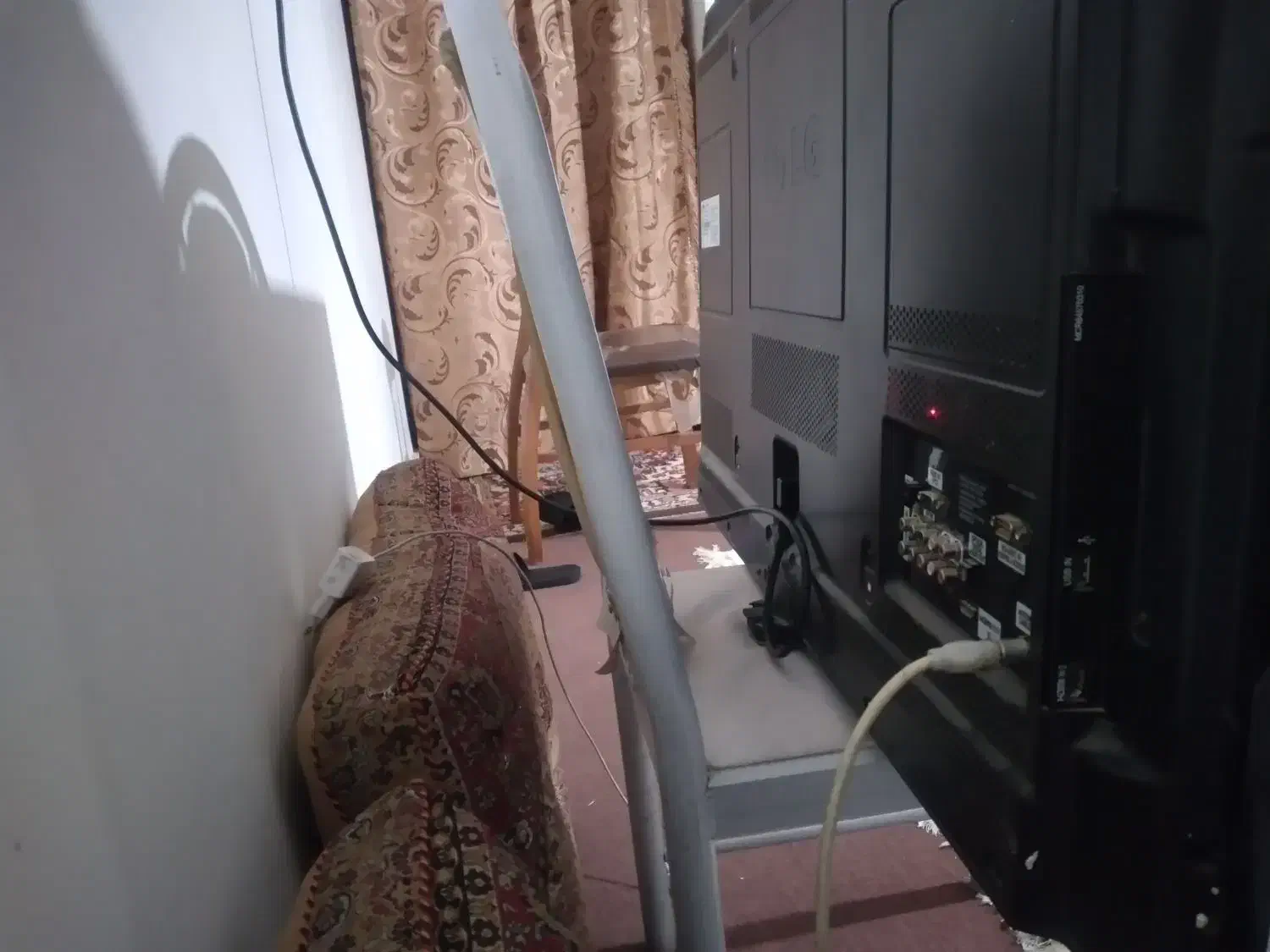 تلویزیون ال جی پلاسما ۴۳|تلویزیون و پروژکتور|مشهد, عامل|دیوار