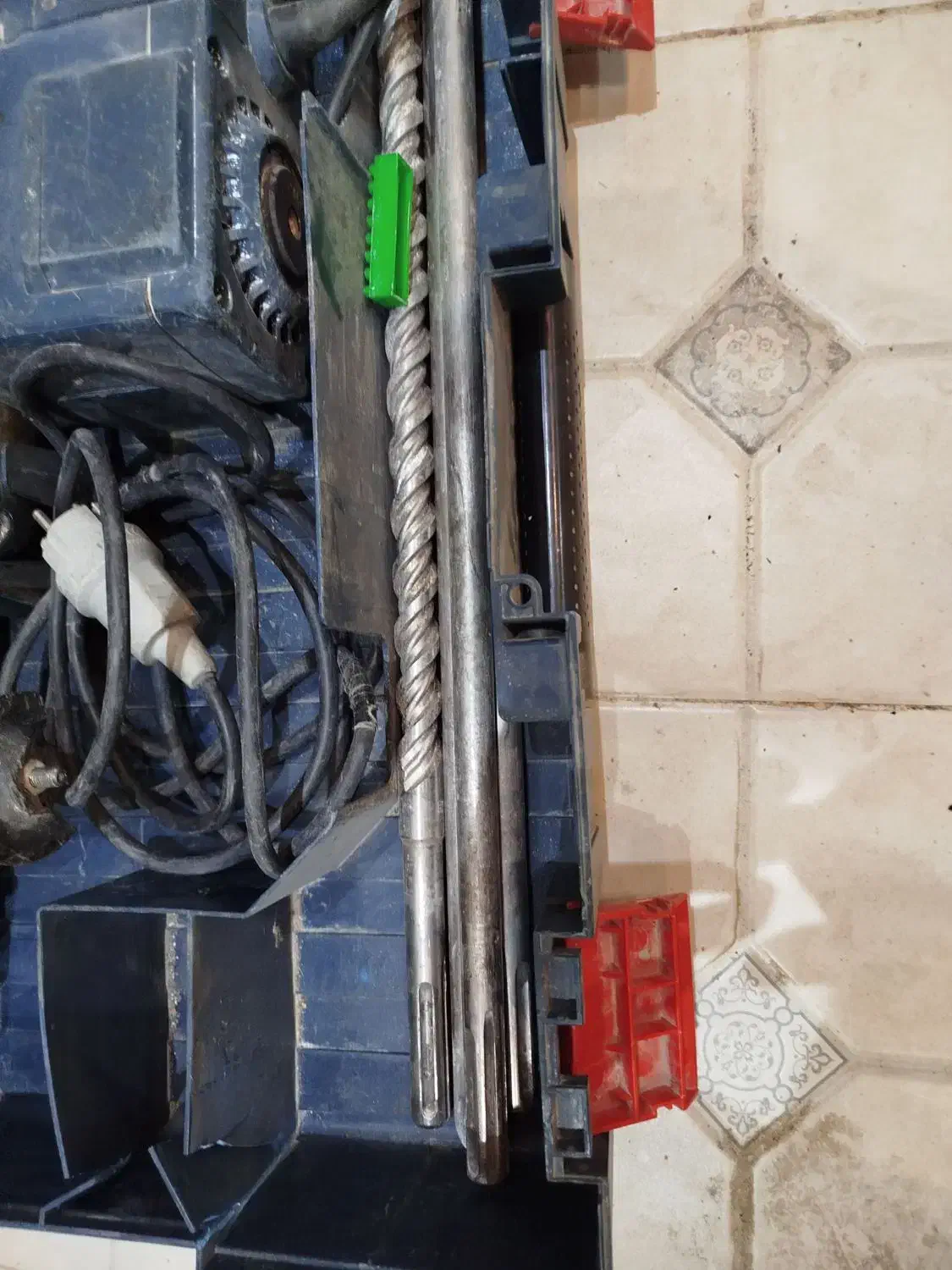 هیلتی 11کیلویی بوش دوکاره وسنگ فرز بوش|ابزارآلات|خمینیشهر, |دیوار