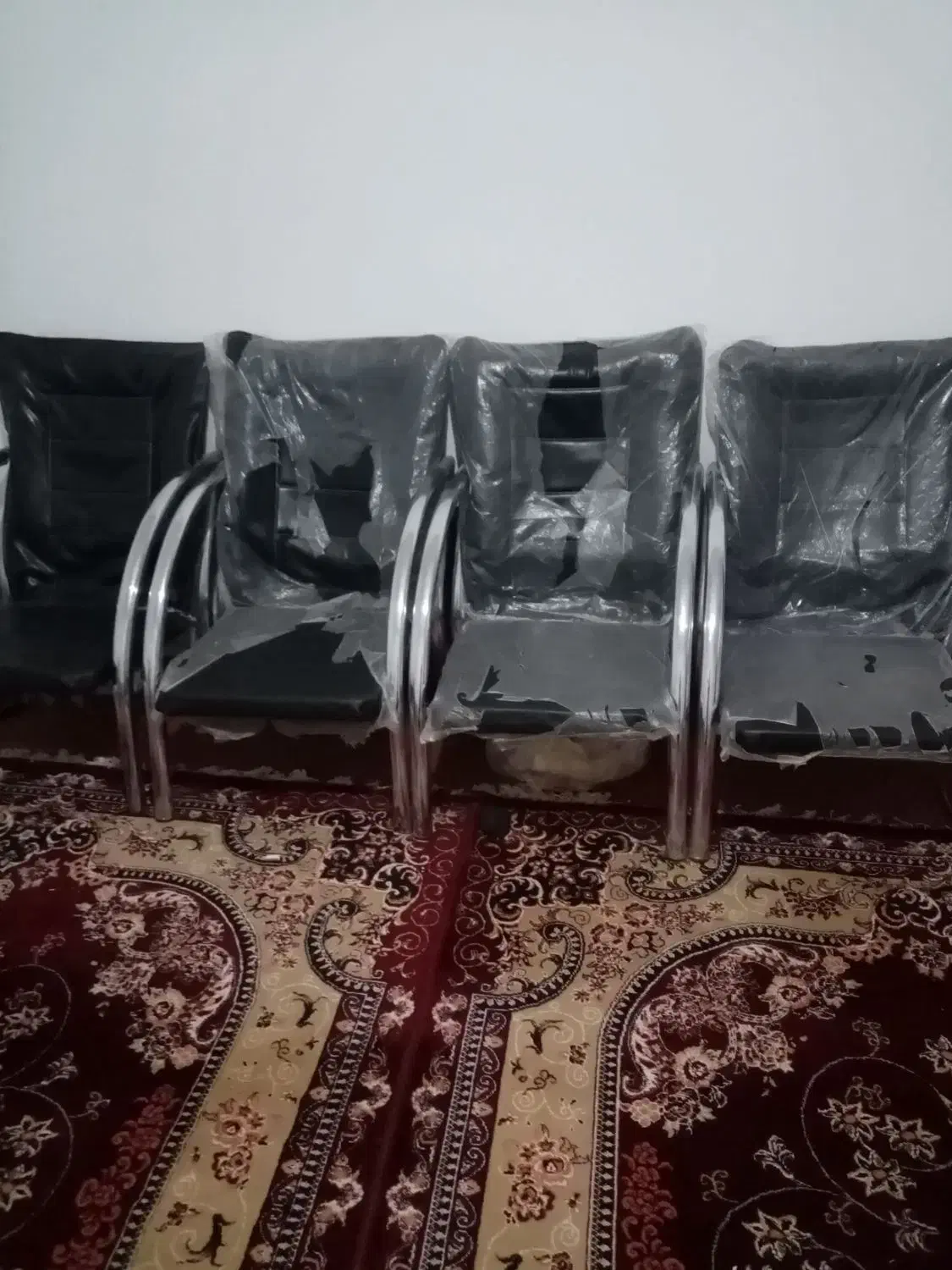 صندلی|صندلی و نیمکت|خوسف, |دیوار