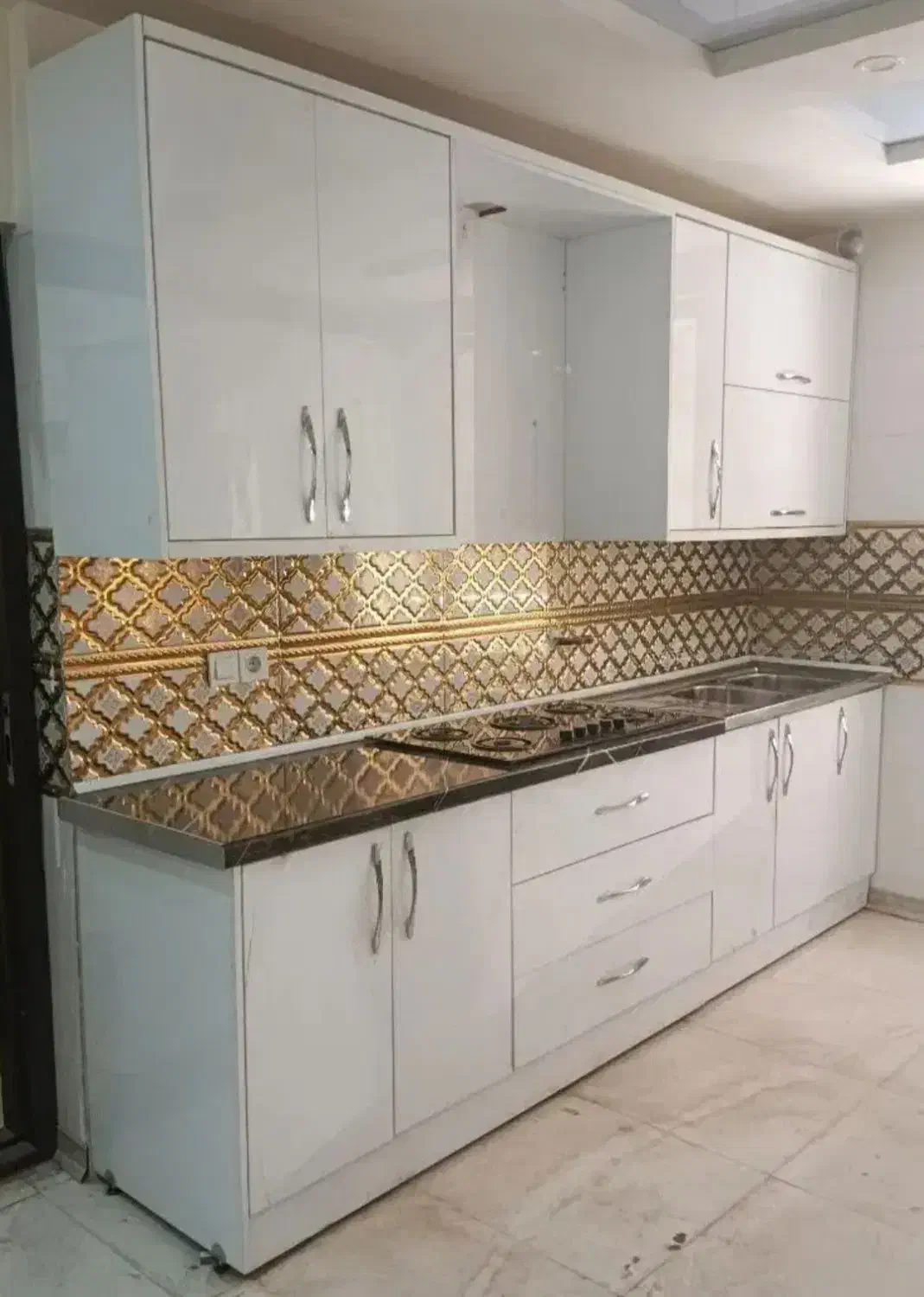 کابینت موجود در فروشگاه شاهرود s26|مصالح و تجهیزات ساختمان|شاهرود, |دیوار