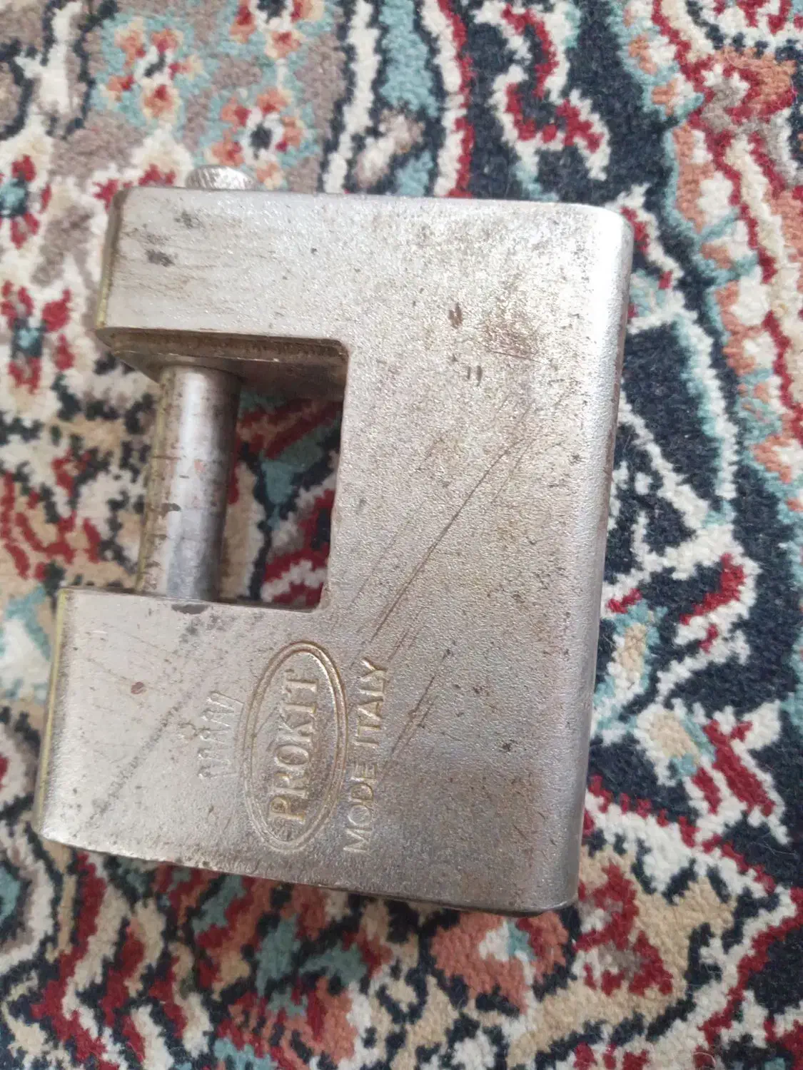 قفل کتابی|ابزارآلات|بیرجند, |دیوار