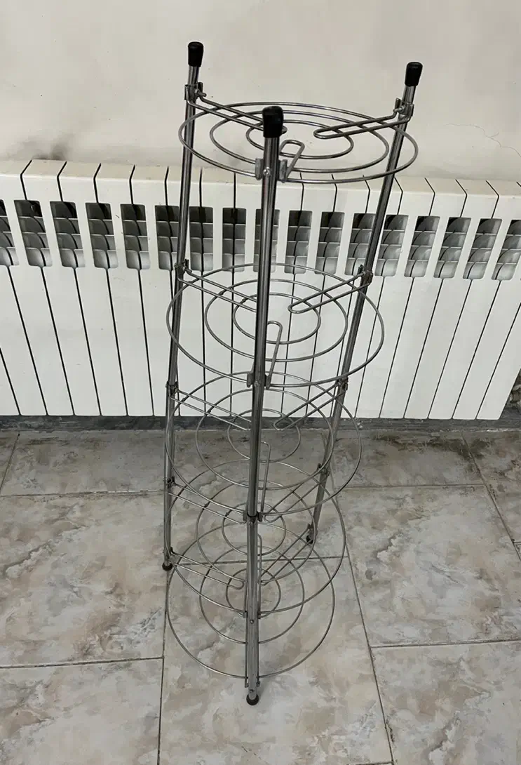 پایه قابلمه|آب‌چکان و نظم‌دهنده ظروف|فردیس, نگارستان|دیوار