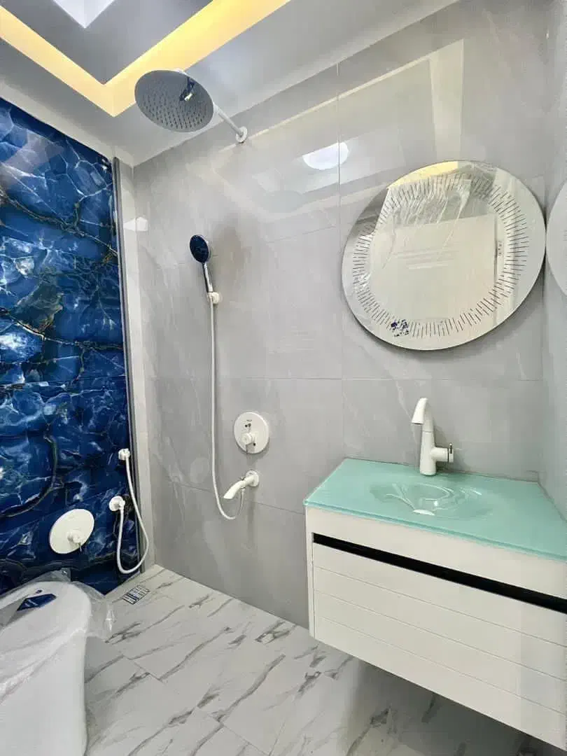 ۱۶۵ متر ۳ خواب تکواحدی ژورنالی/۲ پارکینگ سندی