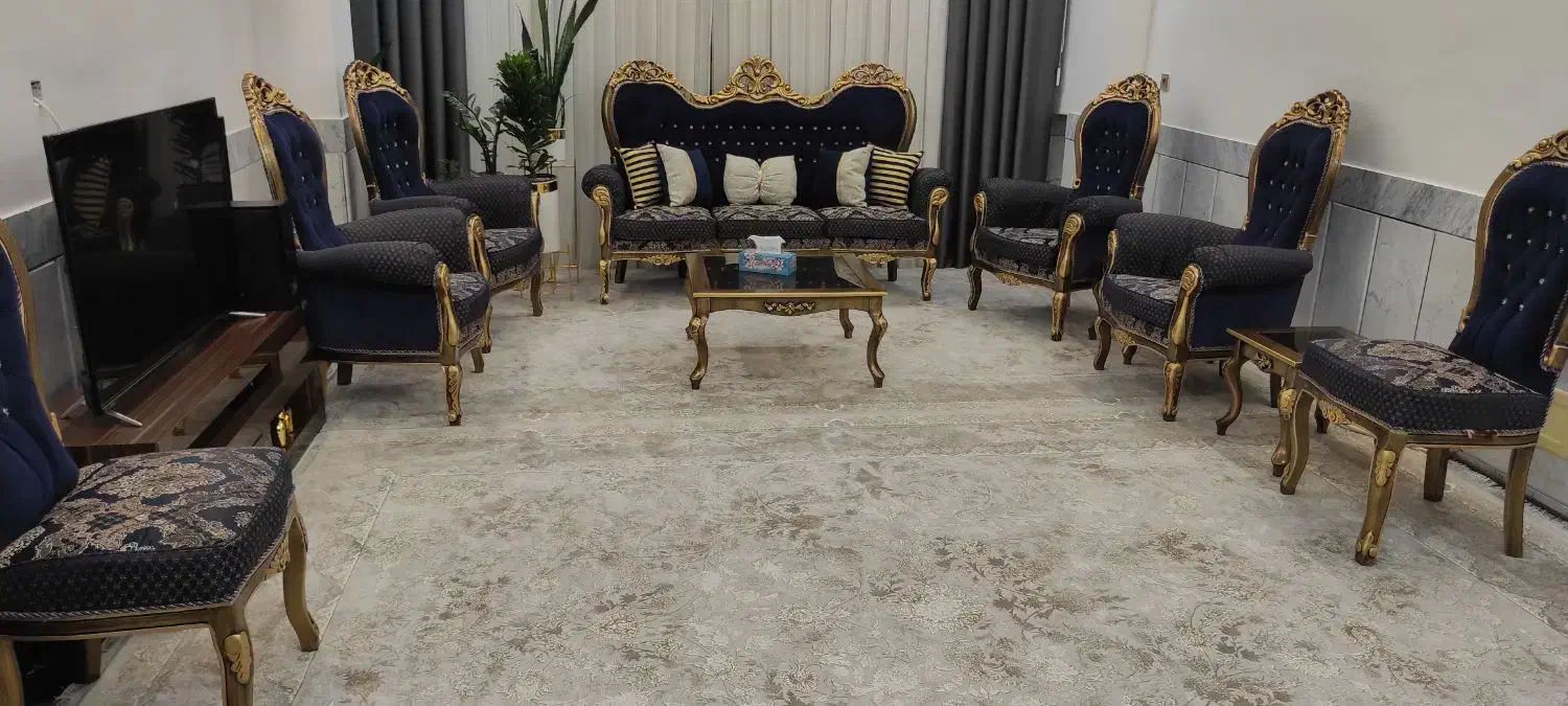 ست مبلمان سلطنتی به همراه میزناهارخوری وویترین|مبلمان خانگی و میز عسلی|فارسان, |دیوار