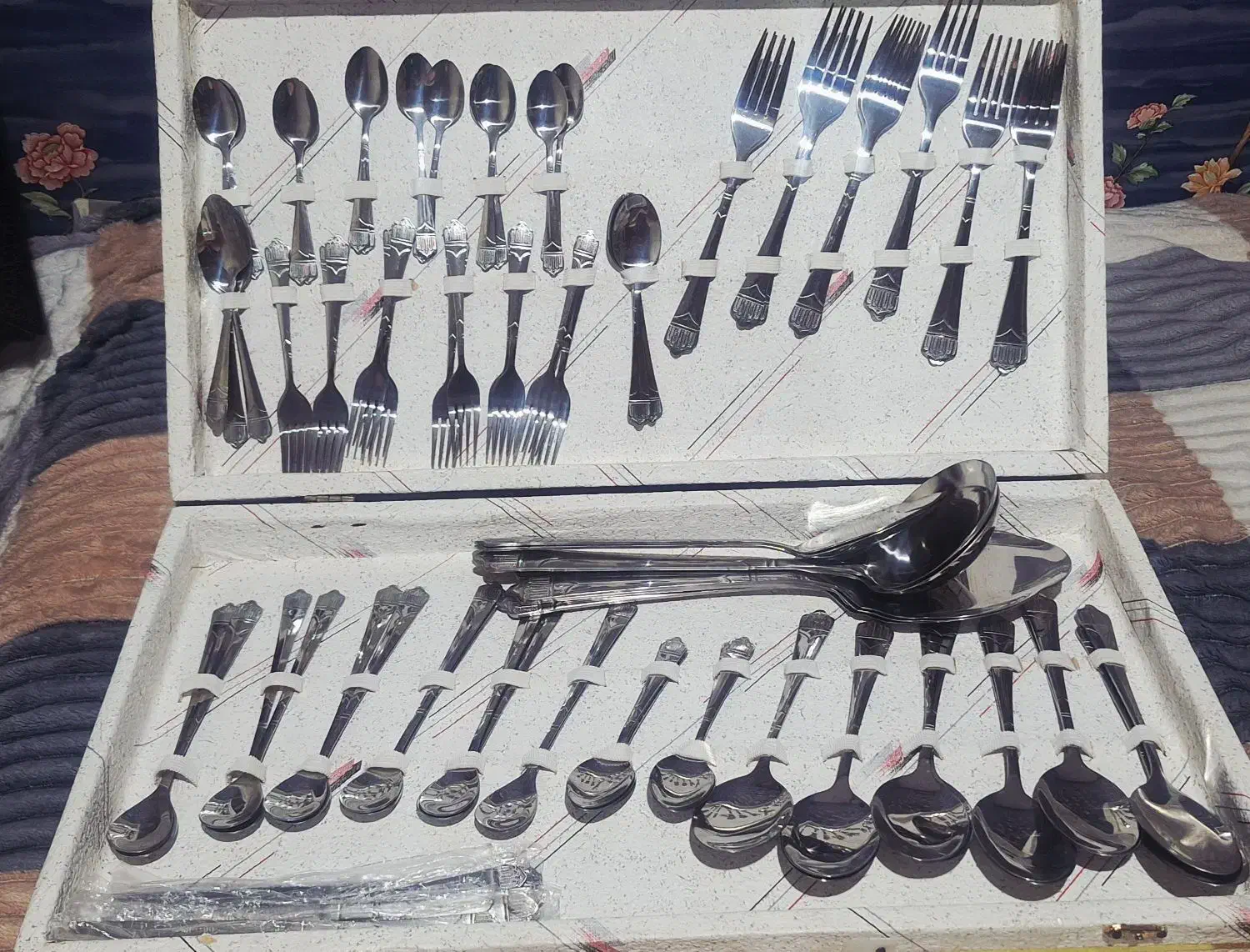 سرویس قاشق و چنگال ۱۲۰ پارچه استنلس استیل|ظروف سرو و پذیرایی|کرج, فاز ۱ مهرشهر|دیوار