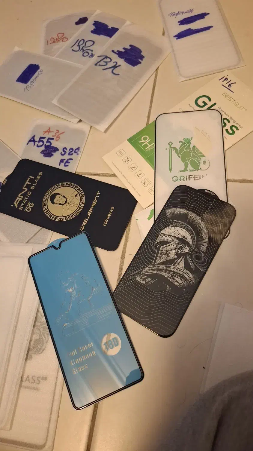 گلس های آیفون ۱۶ ۱۵ ۱۴ ۱۳ شیائومی سامسونگ عمده|لوازم جانبی موبایل و تبلت|تهران, والفجر (افسریه)|دیوار