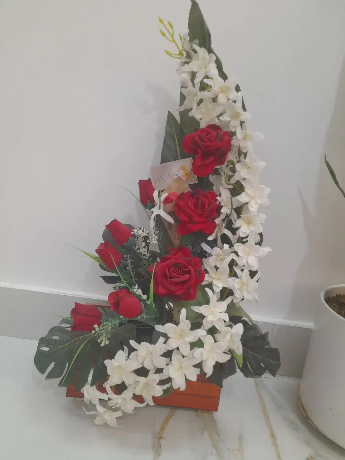 گل مصنوعی|گل مصنوعی|نیشابور, چمبران|دیوار