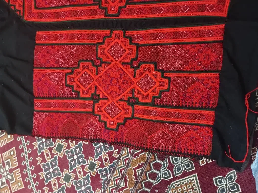 زی استین|لباس|ایرانشهر, |دیوار