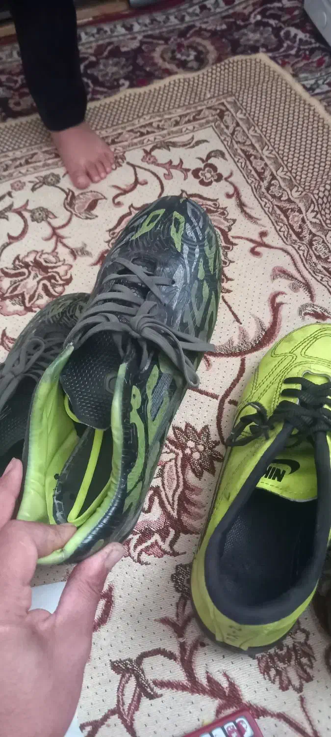 کفش چمن  فوتبال|کیف، کفش، کمربند|کرمان, |دیوار