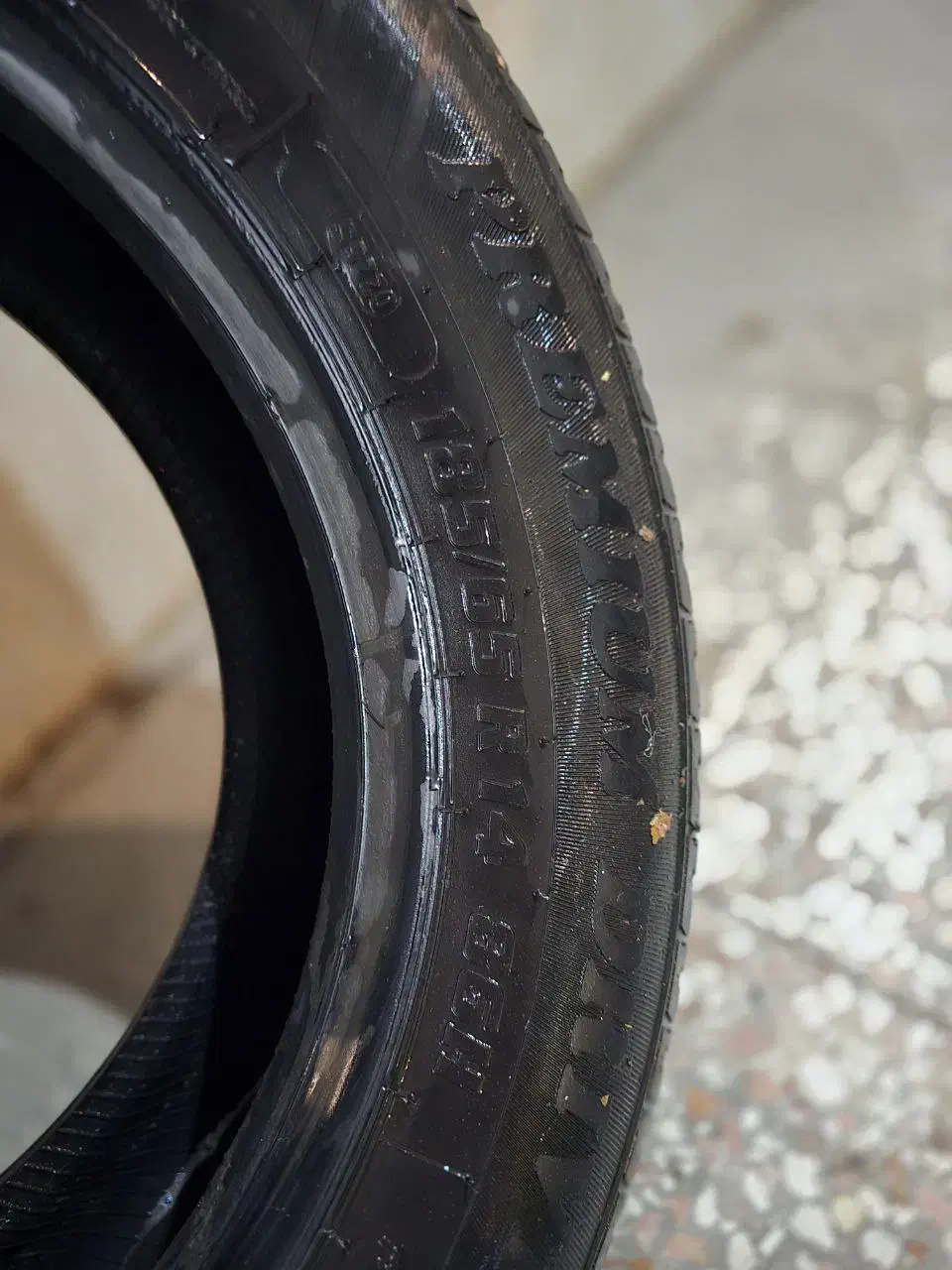 لاستیک۱۸۵و۲۰۵ و رینگ|قطعات یدکی و لوازم جانبی|مشهد, نیروی هوایی|دیوار