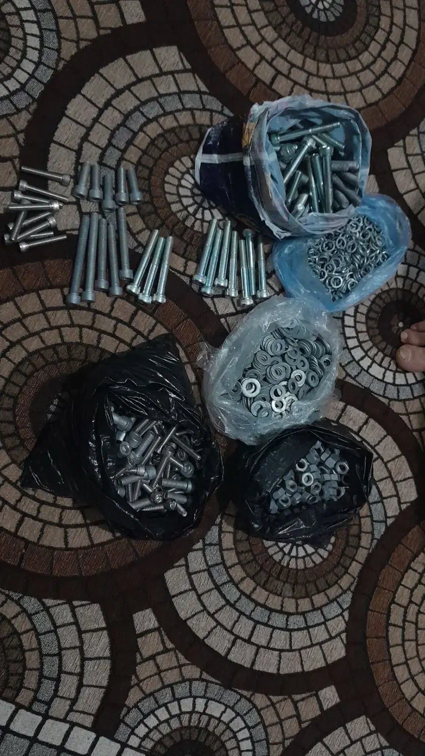 پیچ و مهره|ابزارآلات|شیراز, کوشک میدان|دیوار