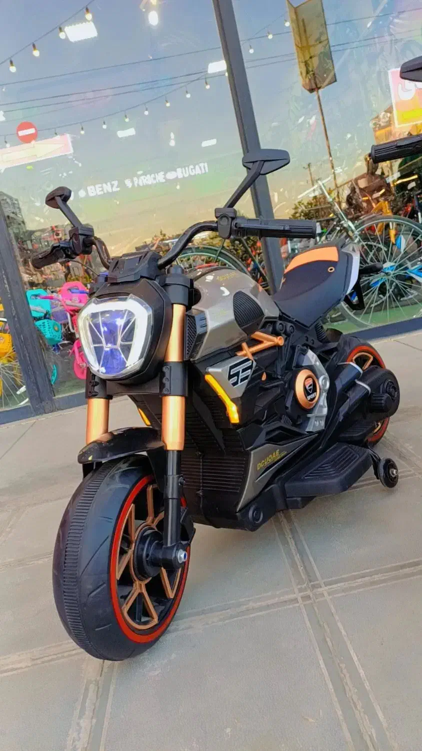 موتورشارژیDUCATI تحمل وزن بالا ماشین شارژی|اسباب و اثاث بچه|مشهد, توس (بلوار توس)|دیوار