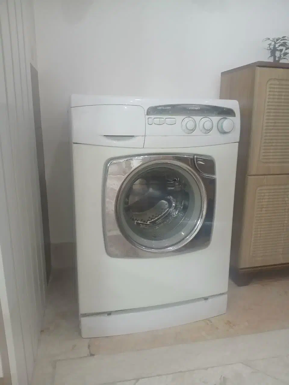 ماشین لباسشویی|ماشین لباسشویی و خشک‌کن لباس|قم, انسجام|دیوار