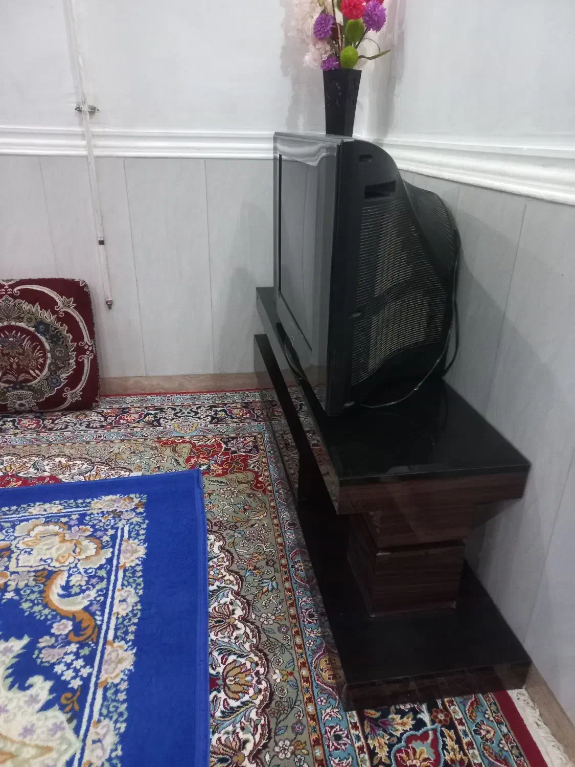 کاپلو شمالی|تلویزیون و پروژکتور|اهواز, کمپلو شمالی|دیوار
