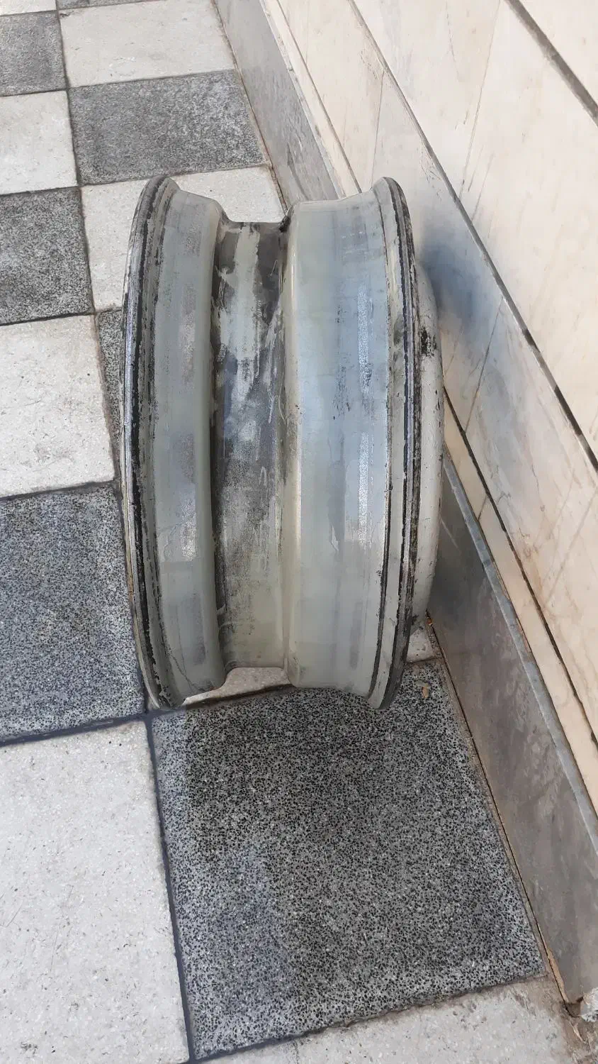 رینگ چرخ اتوبوس ۱۰پیچ|قطعات یدکی و لوازم جانبی|اسلامشهر, شهرک لاله|دیوار