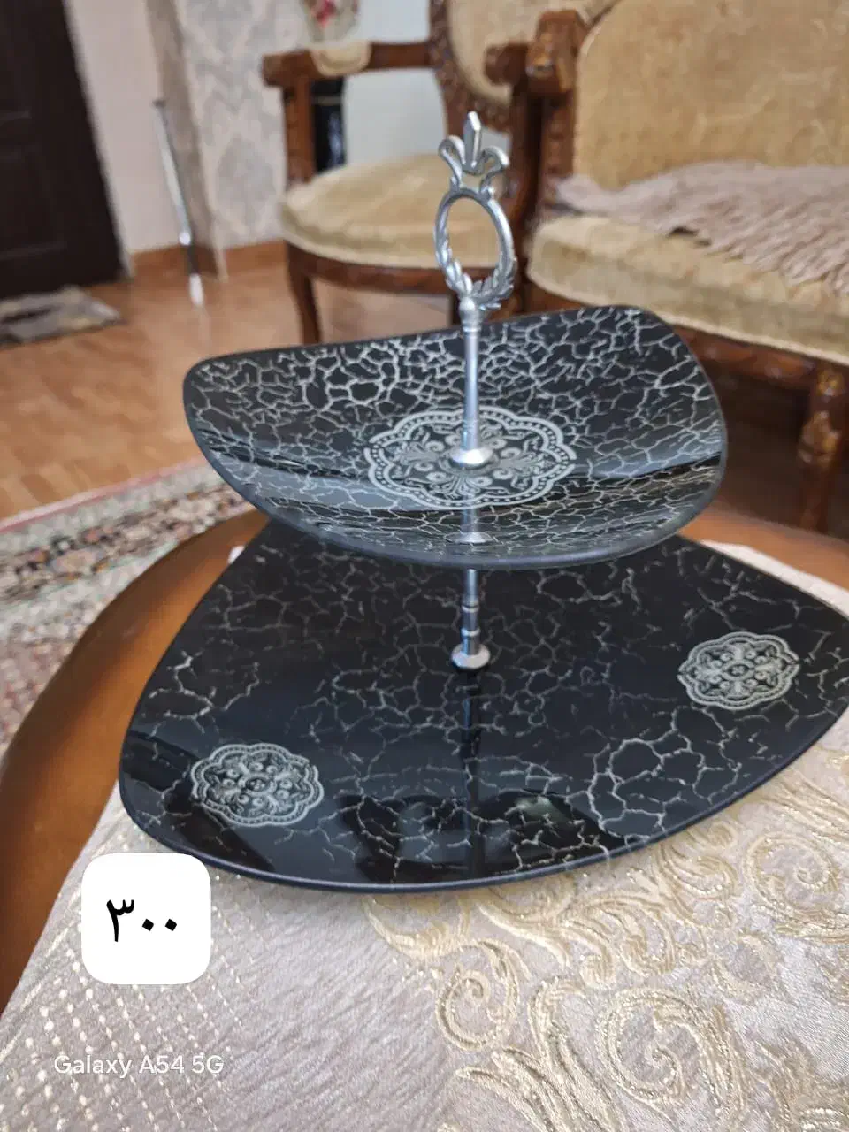 گلدان زیبا و ساخت طبیعی|گل مصنوعی|بندر انزلی, نیمه شعبان|دیوار