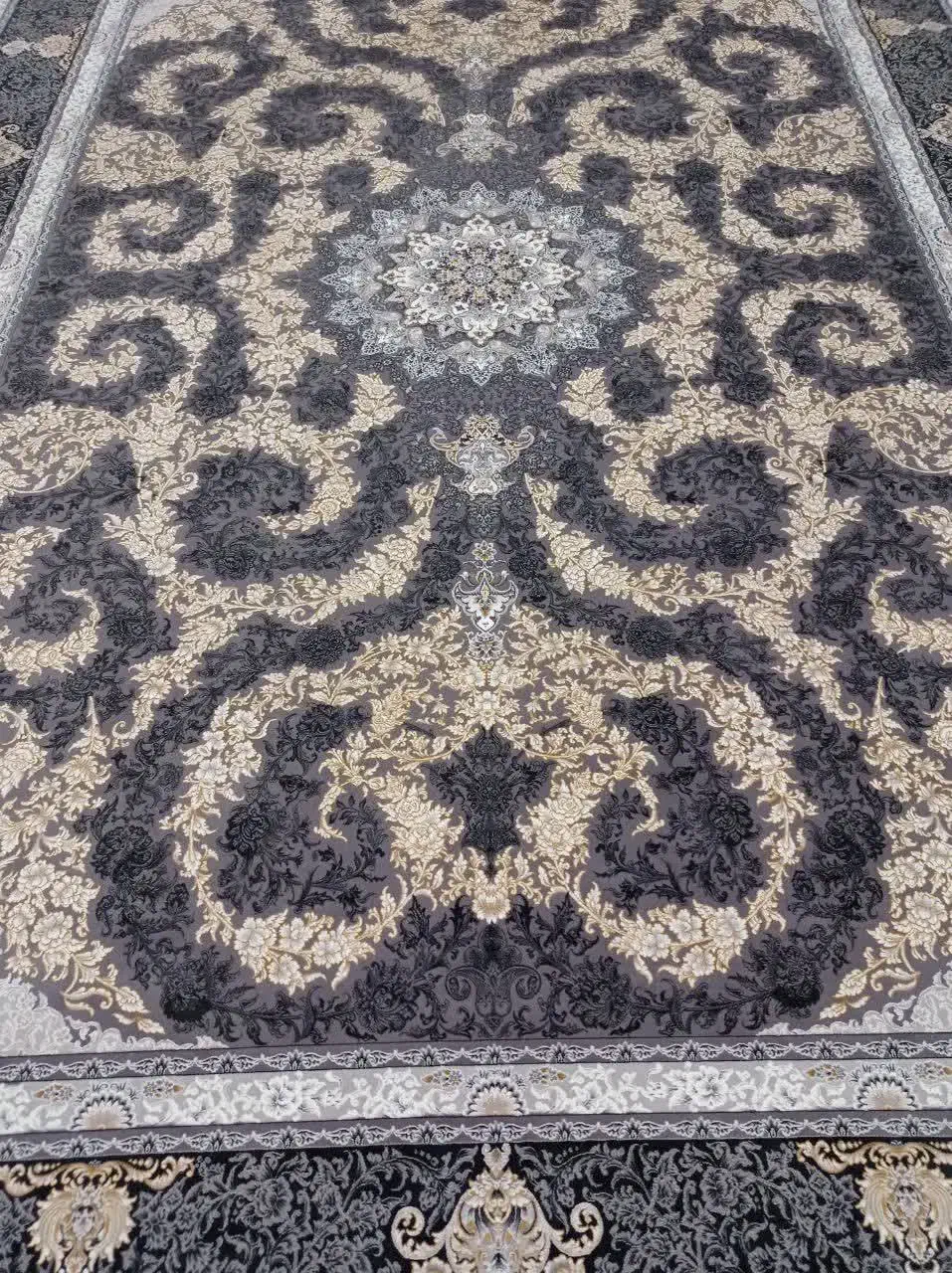 ۴ عدد فرش ۹ متری ۱۲۰۰ شانه اکبند|فرش|قم, شهید صیاد شیرازی|دیوار