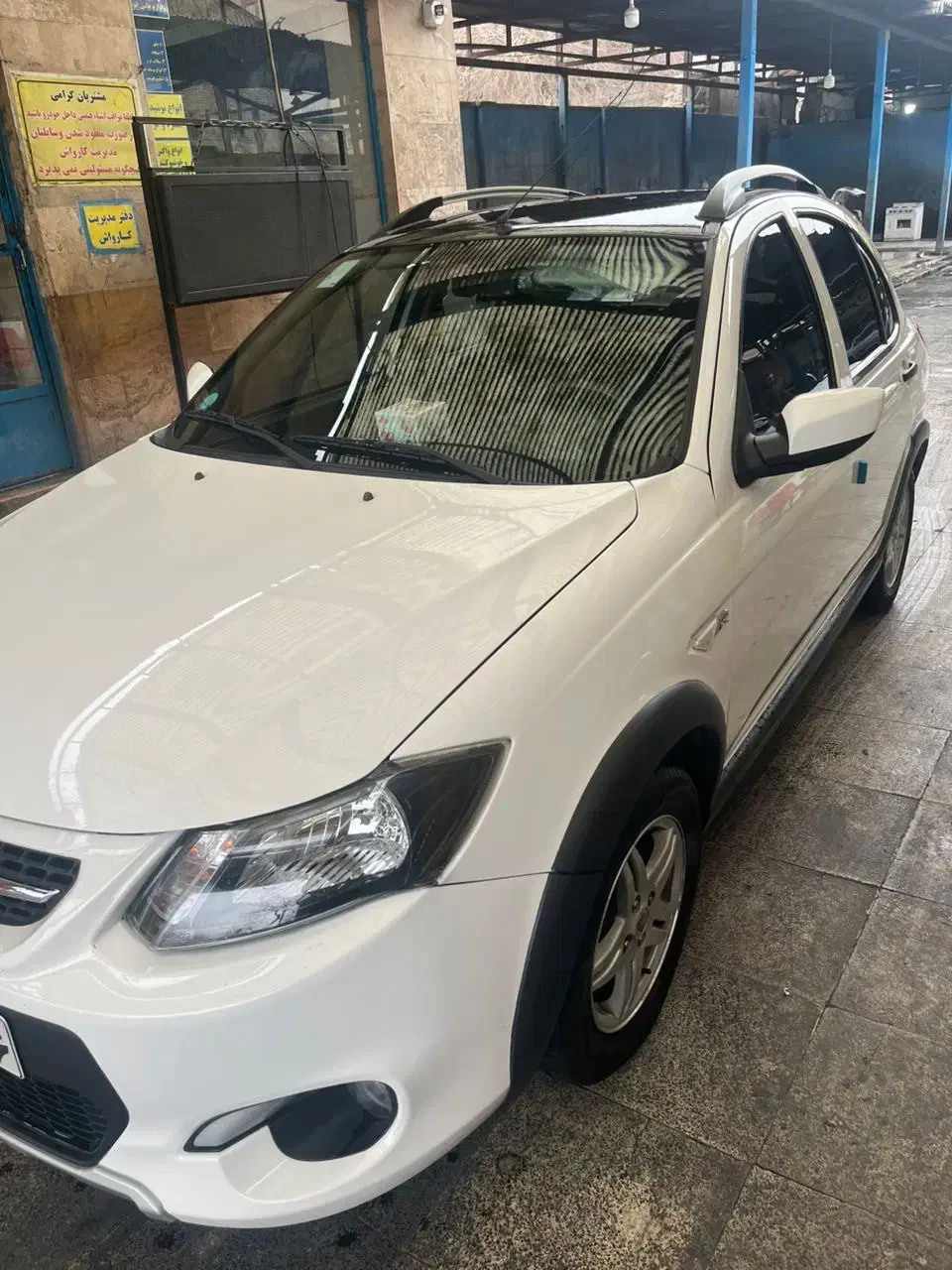 کوییک R سفید سقف مشکی ۱۴۰۱|خودرو سواری و وانت|تهران, درکه|دیوار