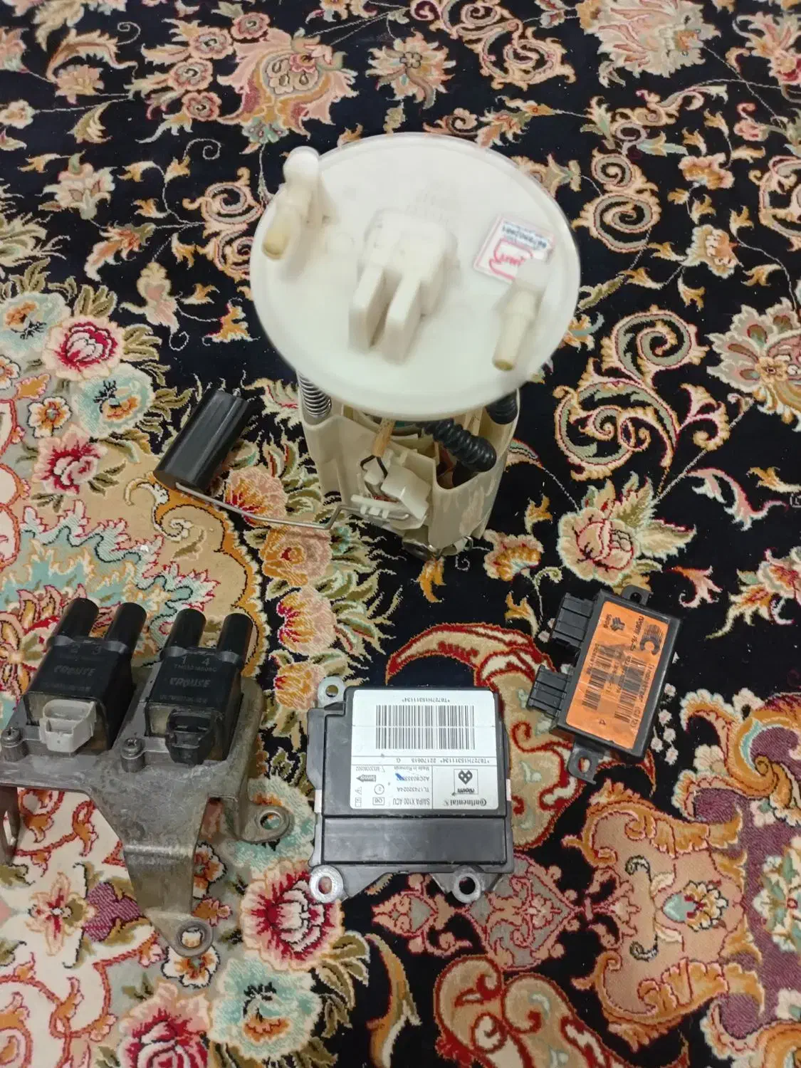 فروش مقداری وسایل خودرو|قطعات یدکی و لوازم جانبی|اهواز, کیانشهر|دیوار