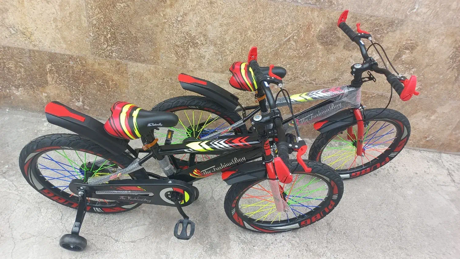 دوچرخه سایز ۲۰ خارجی آکبند زیبا|دوچرخه، اسکیت، اسکوتر|رشت, پیرکلاچای|دیوار