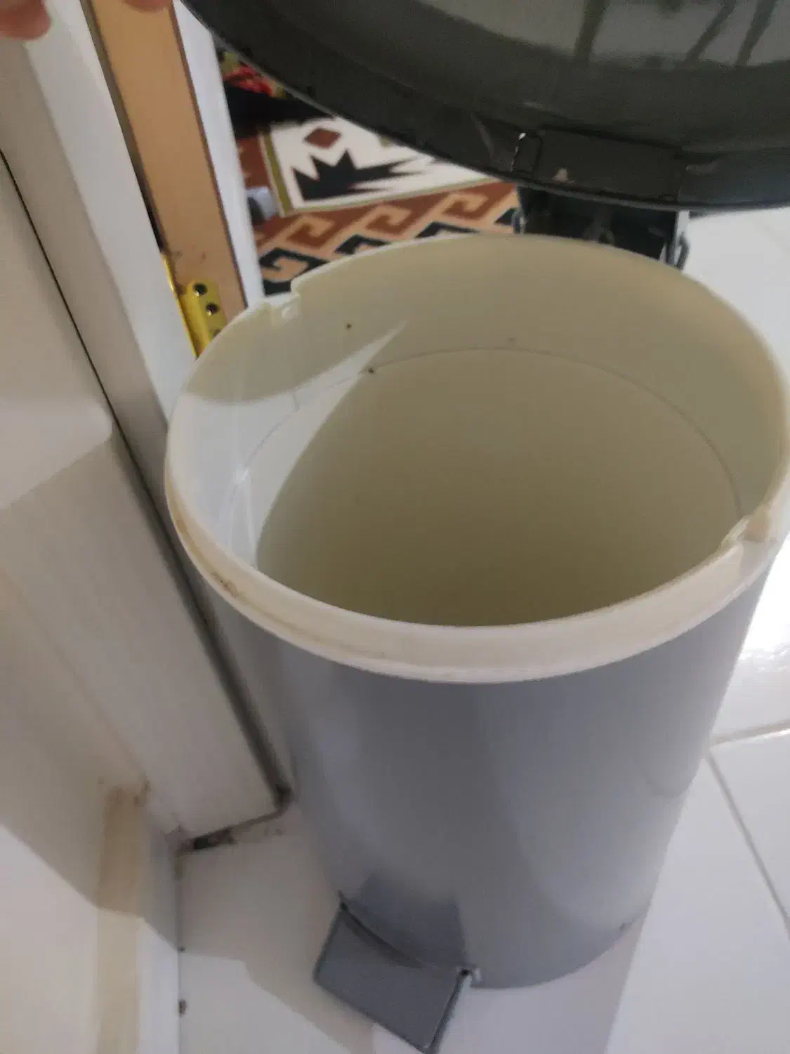 سطل زباله|لوازم نظافت|پرند, فاز ۶|دیوار