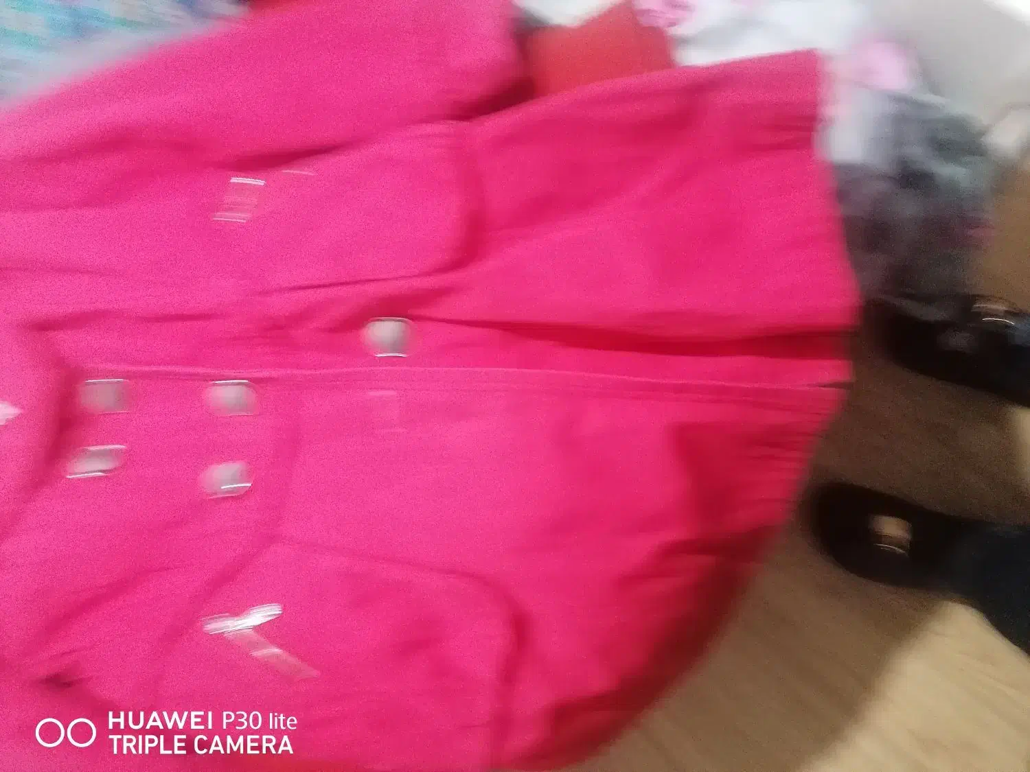 کاپشن دخترانه|لباس|نیشابور, تختی|دیوار