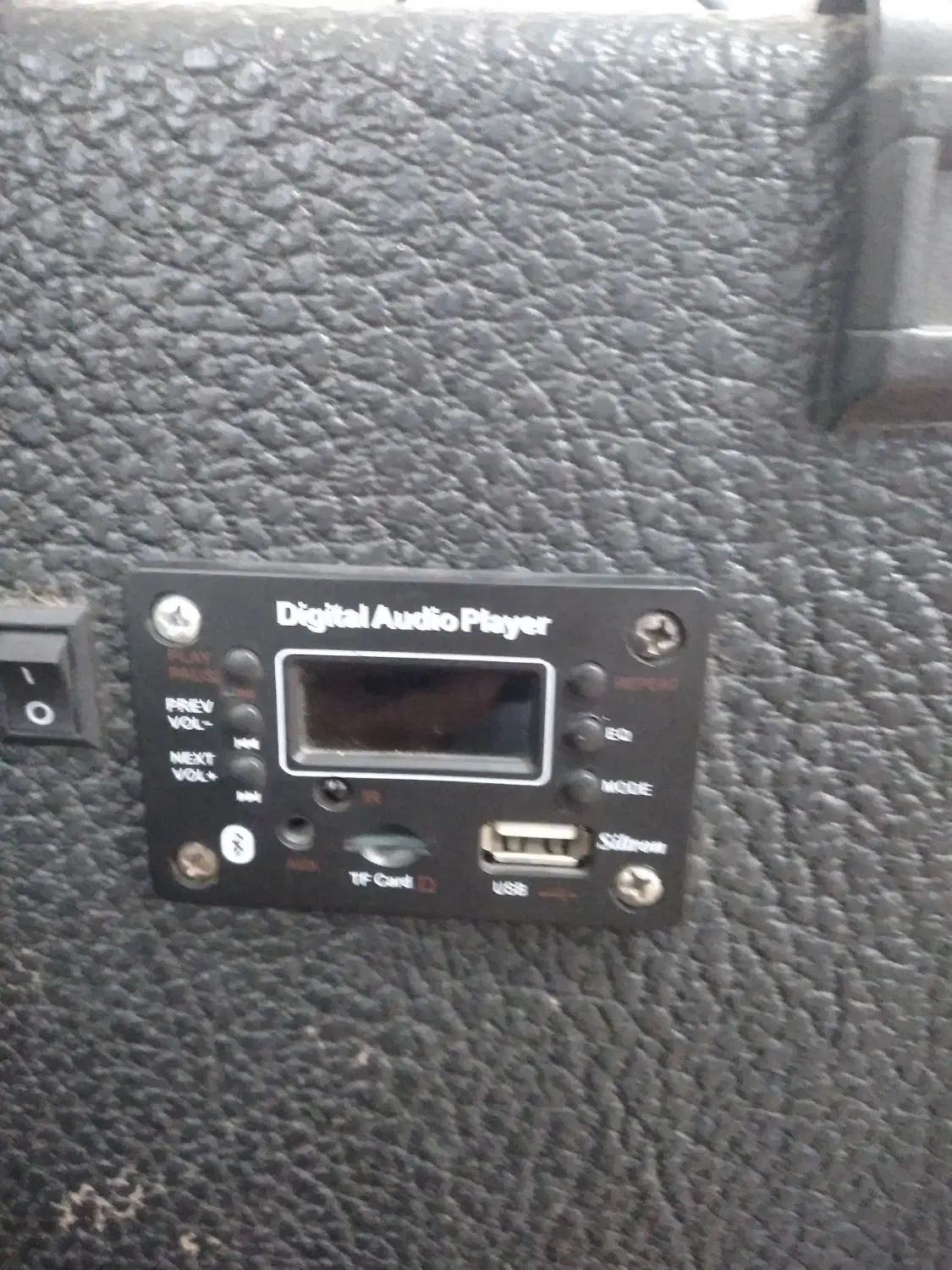 یک عدد میکروفن با اکو  .ابعادش ۵۰در ۶۰ میباشد|صوتی و تصویری|اردبیل, |دیوار