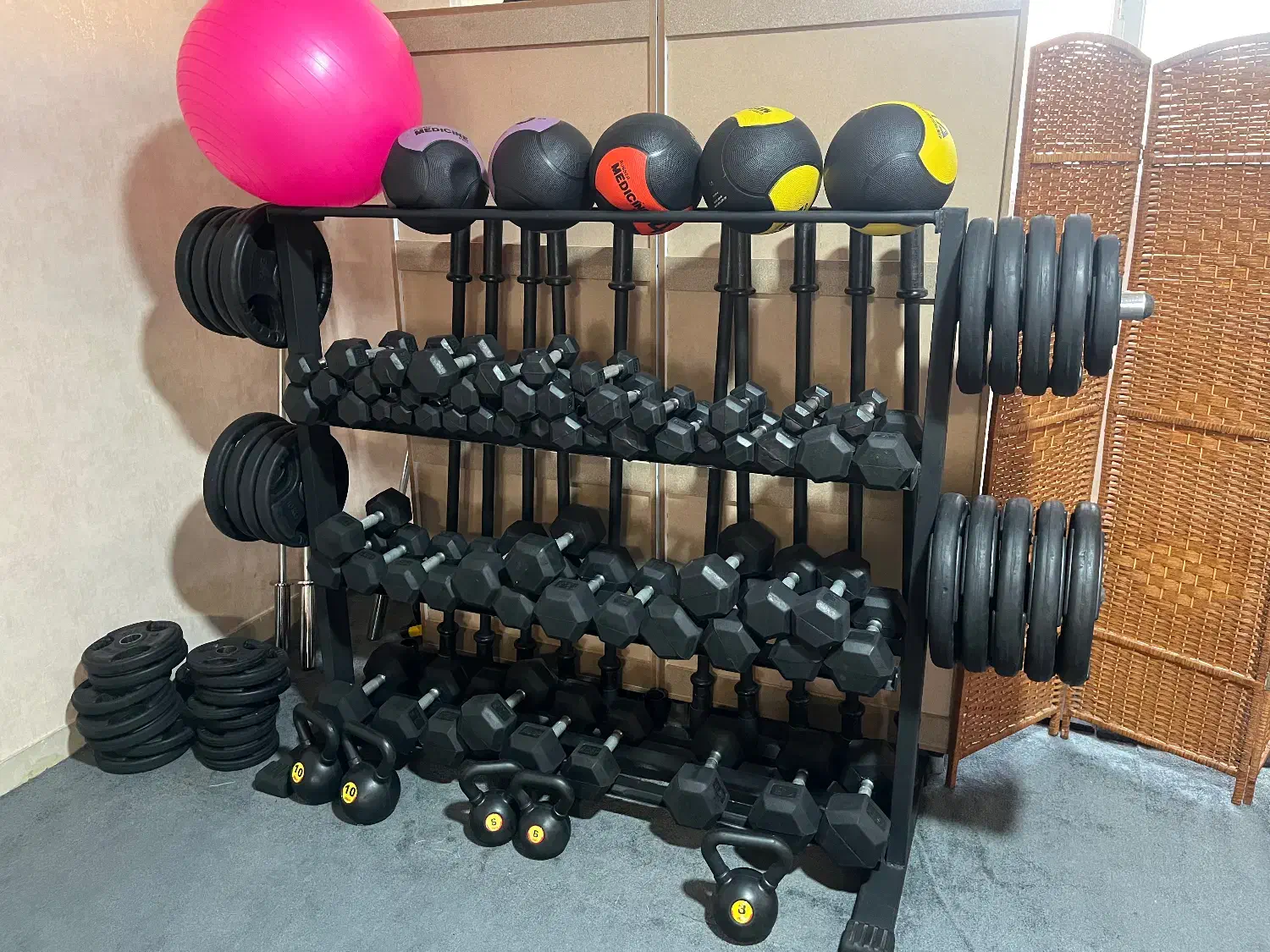 مقر دمبل|تجهیزات ورزشی|کرج, فاز ۳ گوهردشت|دیوار