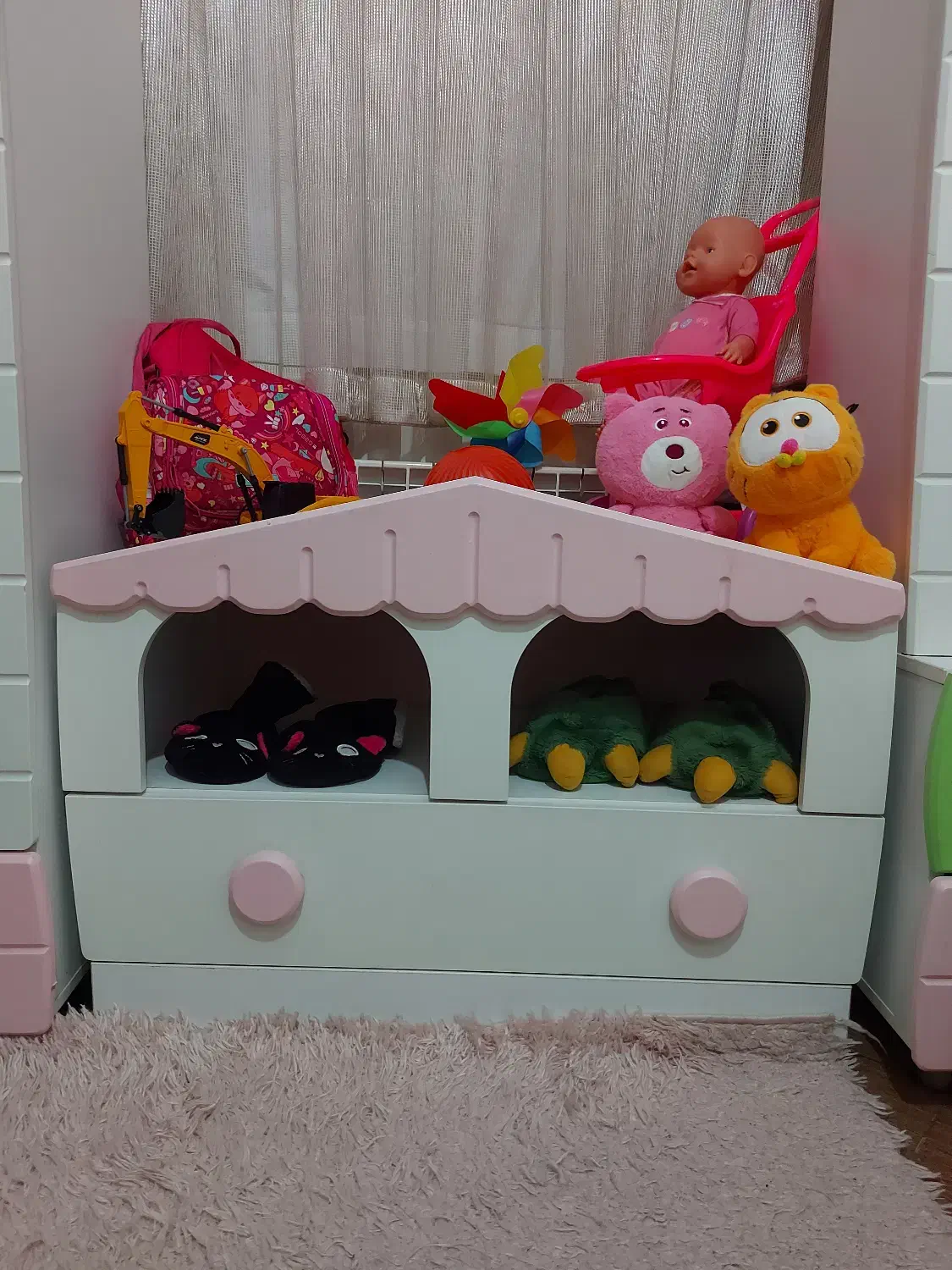 سرویس خواب دخترانه|تخت و سرویس خواب|لاهیجان, حزین|دیوار