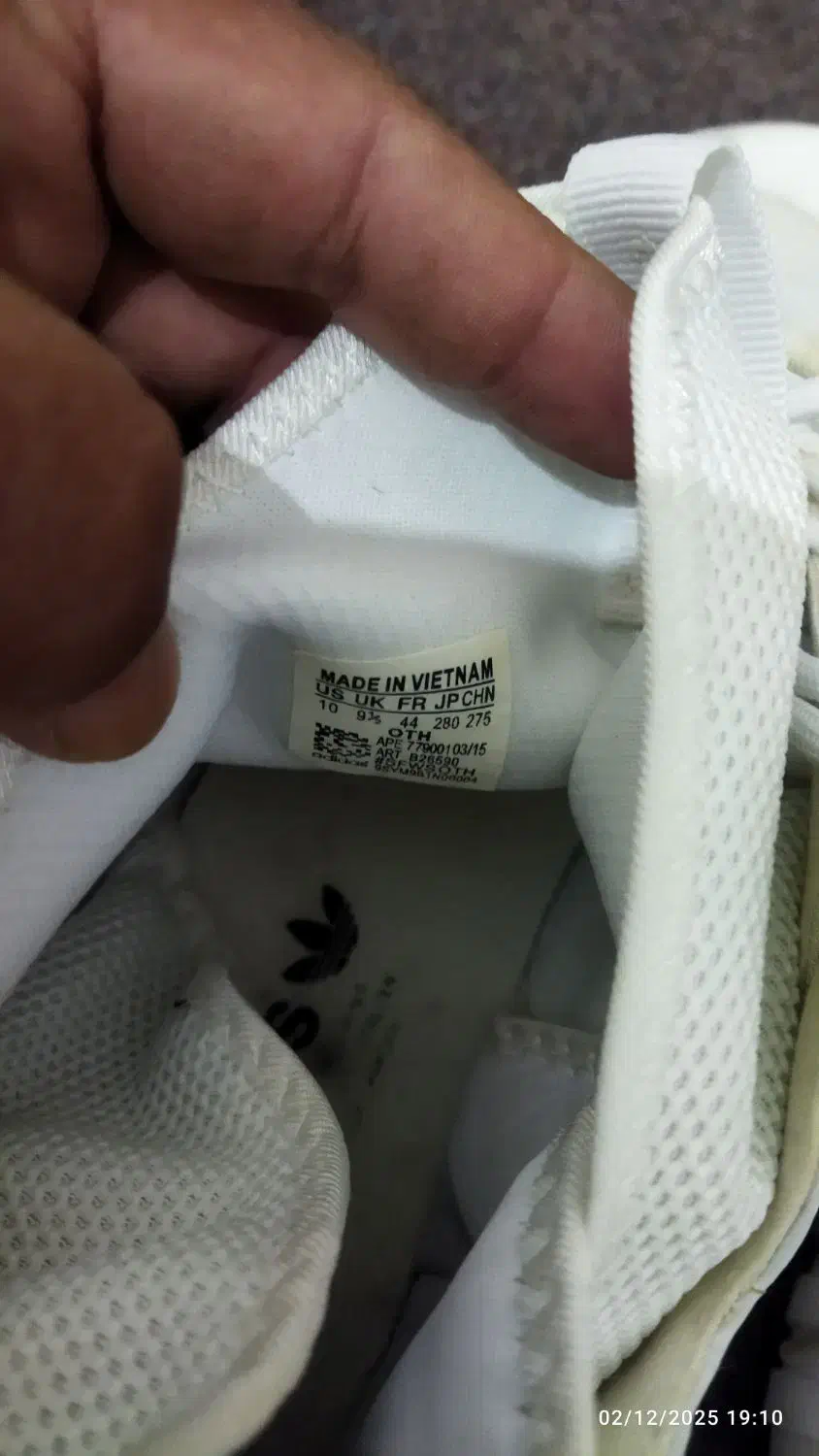 کفش اورجینال ادیداس|کیف، کفش، کمربند|جلفا, |دیوار