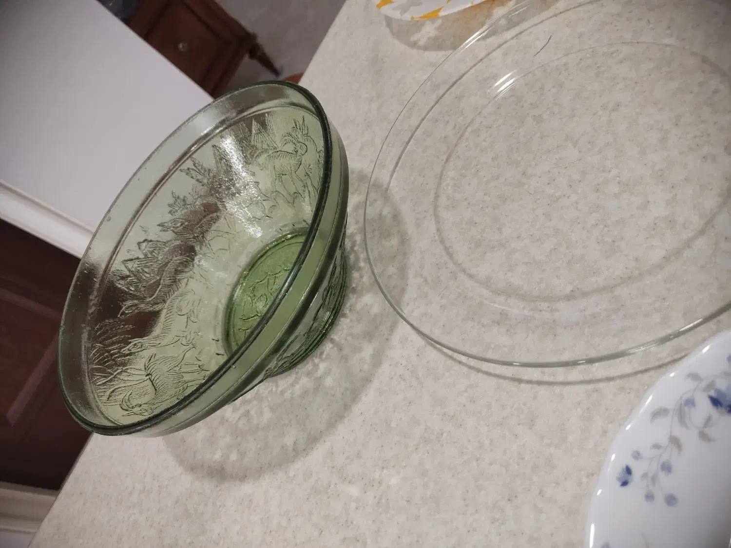 ظرف آرکوپال قدیمی|ظروف سرو و پذیرایی|کرج, شهرک جهان‌نما|دیوار