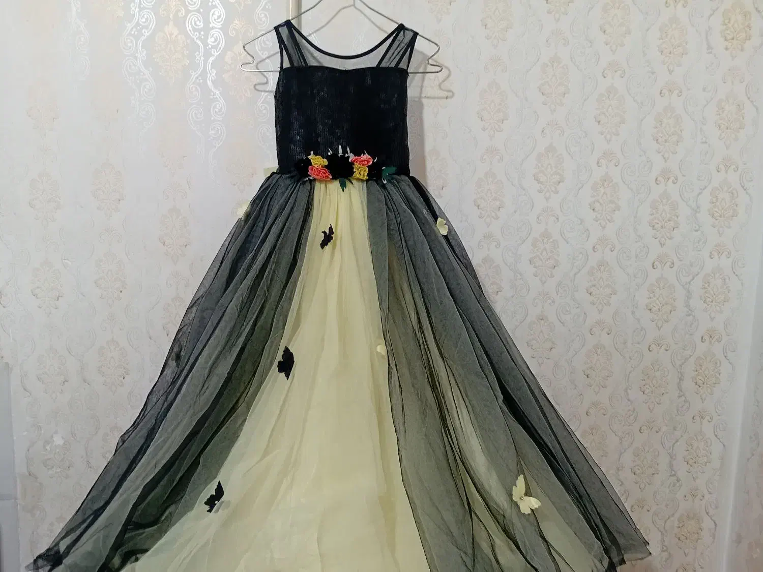 لباس مجلسی|لباس|اردبیل, |دیوار