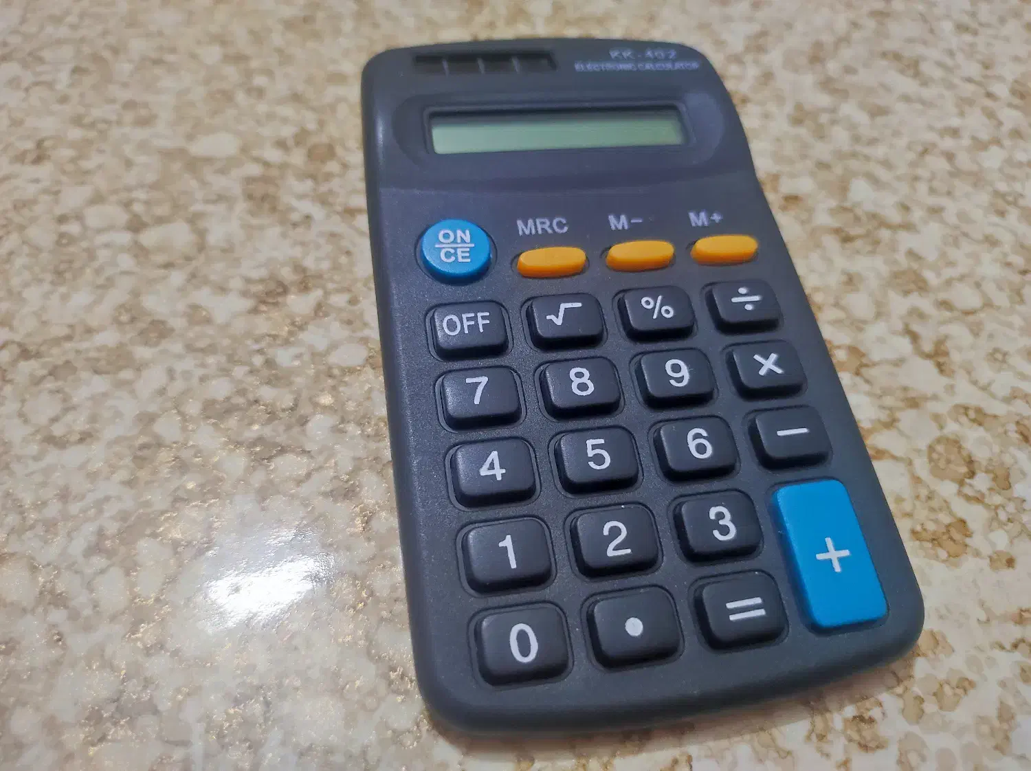 دستگاه منگنه و ماشین حساب|لوازم التحریر|یزد, |دیوار