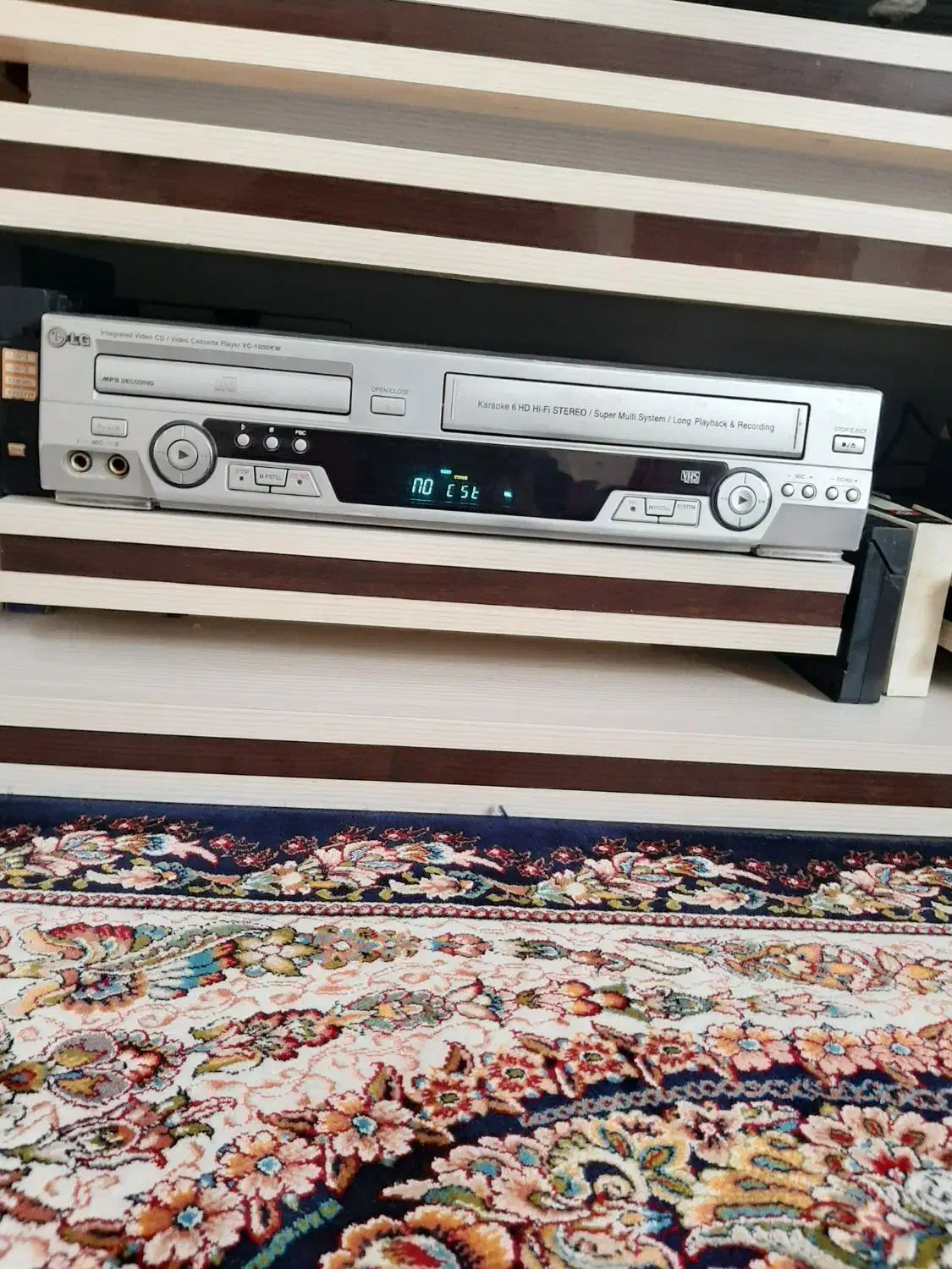 ویدئو ال‌جی هم کاست بزرگ وسیدی سالم|پخش‌کننده DVD و ویدیو|اهواز, گلستان|دیوار