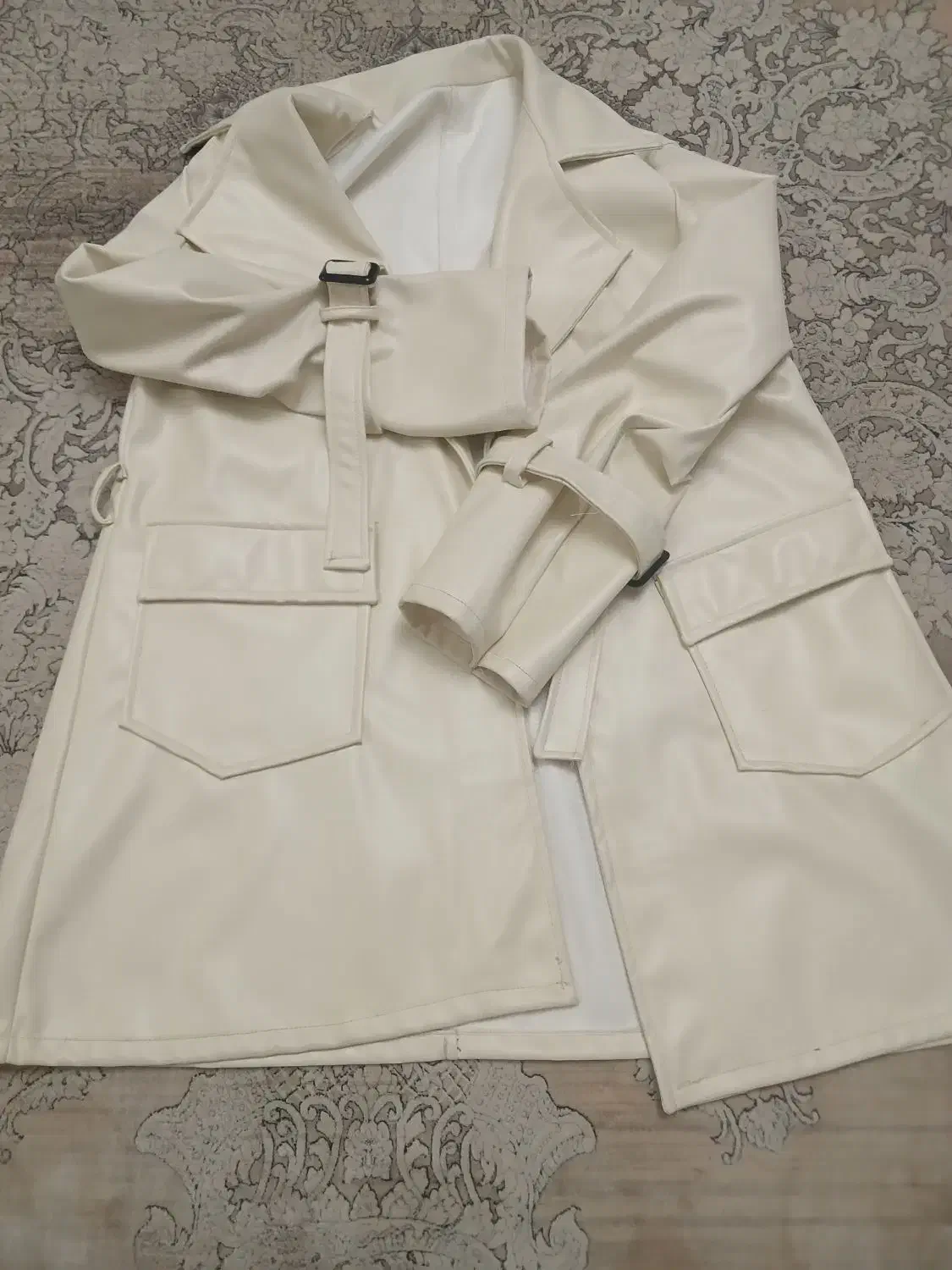 کت چرم|لباس|همدان, |دیوار