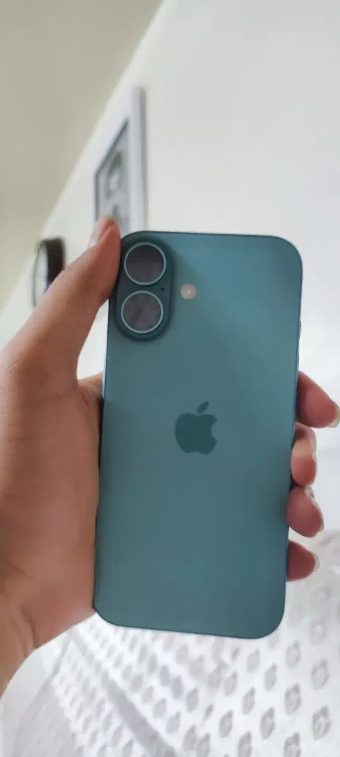 اپل iPhone 16 با حافظهٔ ۱۲۸ گیگابایت|موبایل|تهران, شوش|دیوار