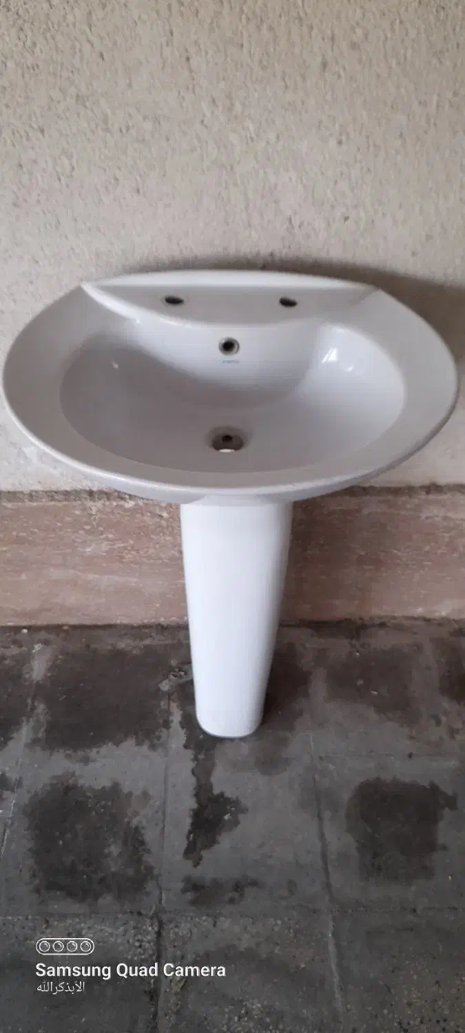 روشویی سایز متوسط|لوازم سرویس بهداشتی|فردیس, شهرک سپاه|دیوار