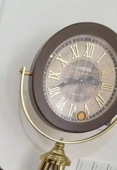 ساعت ایستاده|ساعت دیواری و تزئینی|نیشابور, کوی یغما|دیوار