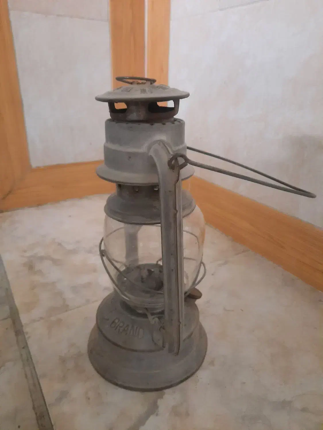 فانوس قدیمی|کلکسیون اشیاء عتیقه|کرمان, |دیوار