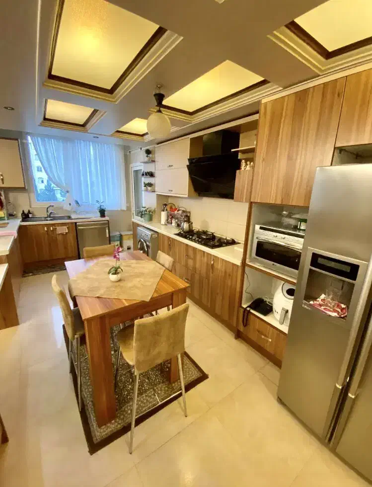 سعادت آباد 130 متر 2 خواب تک واحدی نور مستقیم