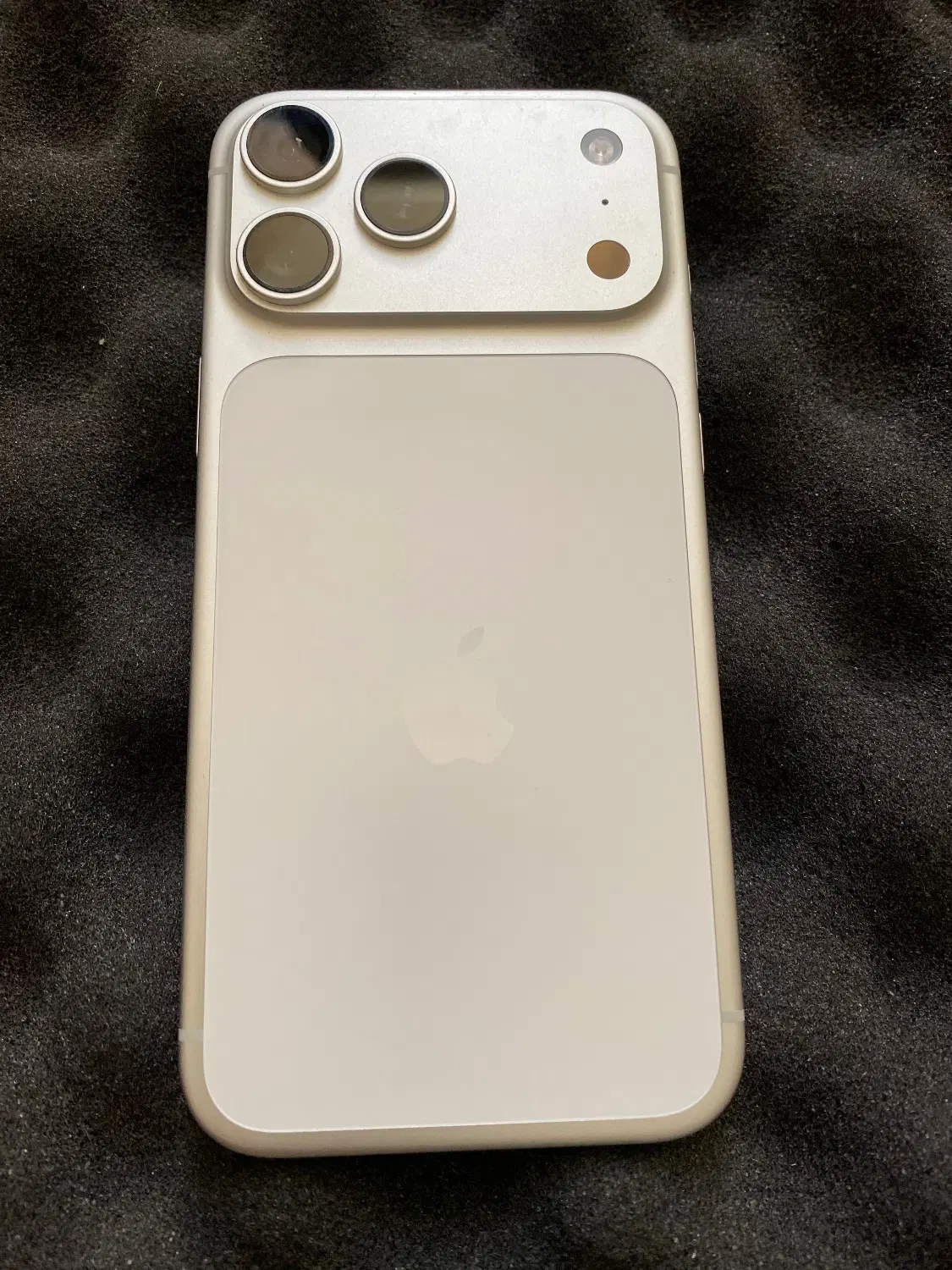 iPhone 17 pro max 512GB Silver E-Sim LLA|موبایل|ارومیه, |دیوار