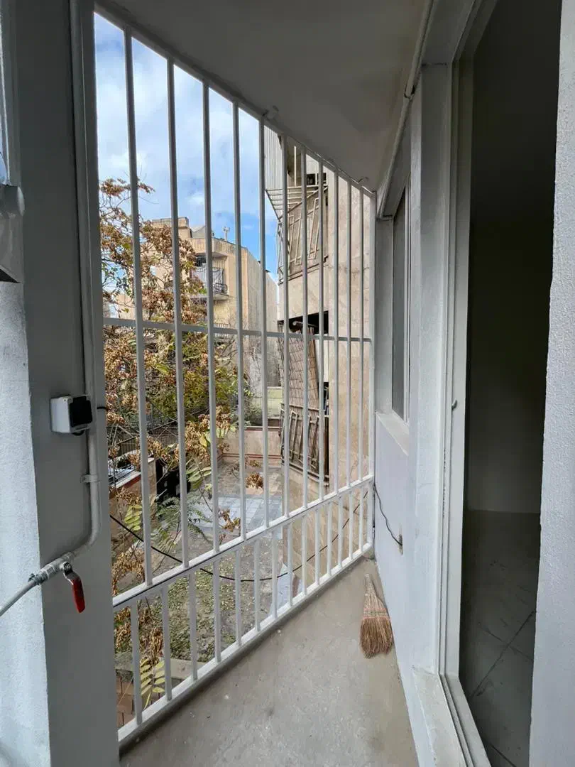 ۶۰متری با انباری و بالکن و دسترسی عالی