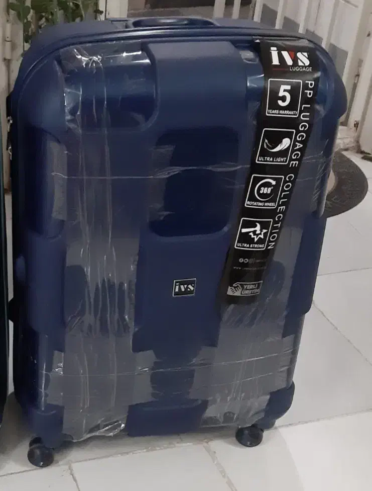 چمدون همه نوع آکبند|کیف، کفش، کمربند|اندیشه, اندیشه فاز ۳|دیوار