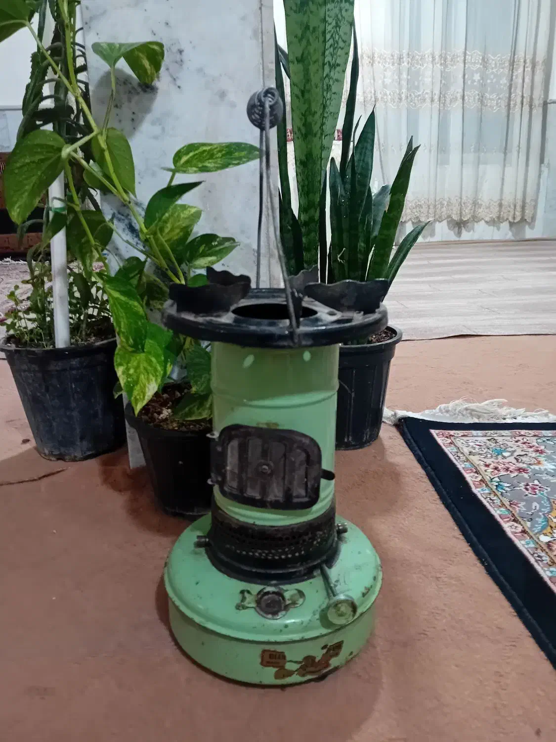 چراغ عتیقه قدیمی صحیح وسالم بدون خرابی|کلکسیون اشیاء عتیقه|آبکوه, |دیوار