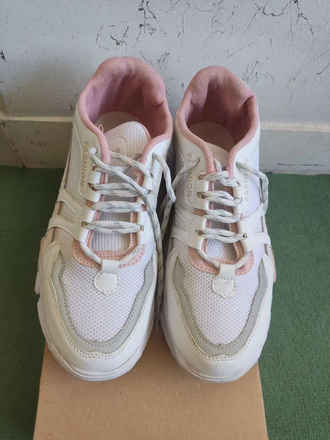 کفش اسپرت نو سایز ۴۰|کیف، کفش، کمربند|شیراز, زیباشهر|دیوار